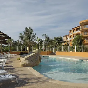 https://lou-castelet.fr-provencehotel.com