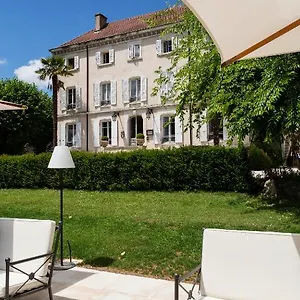 https://domaine-de-clairefontaine.hotels-rhonealpes.com